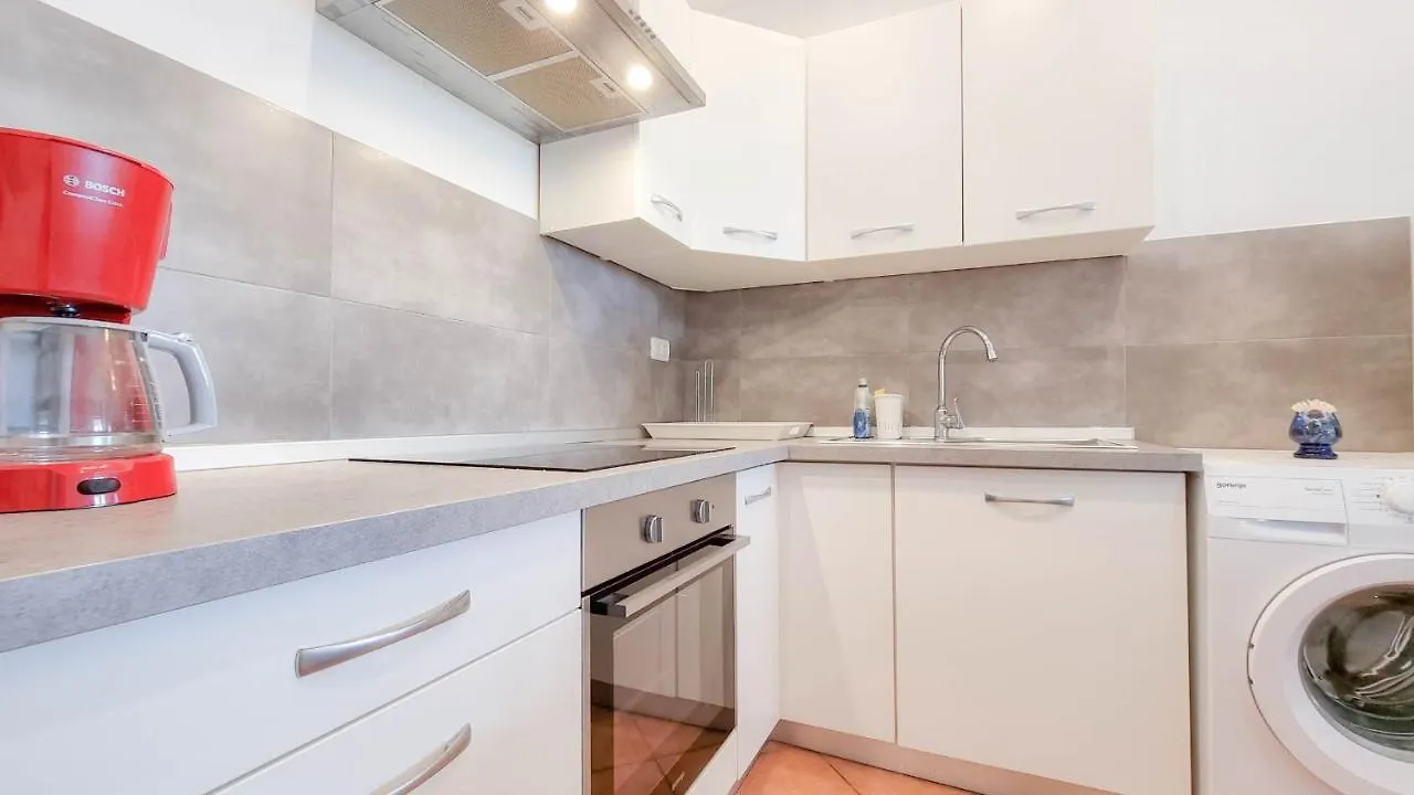 Dani A2+2 Apartment Umag Croatia