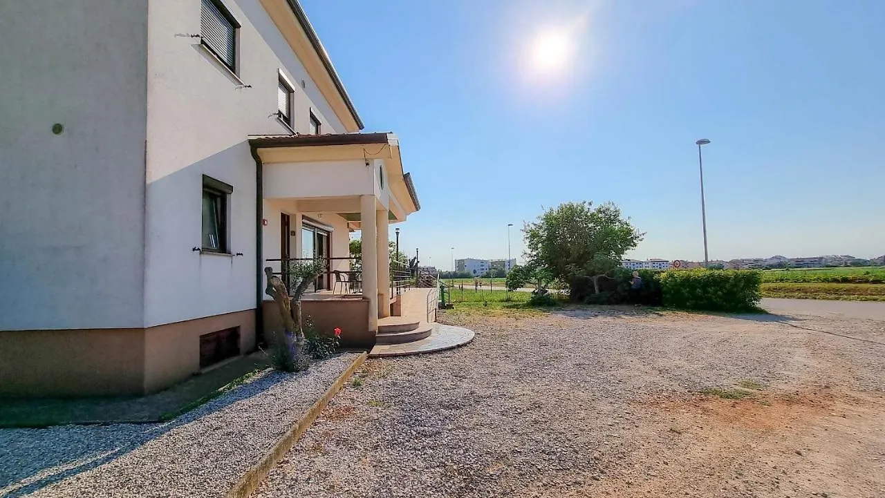 Dani A2+2 Apartment Umag