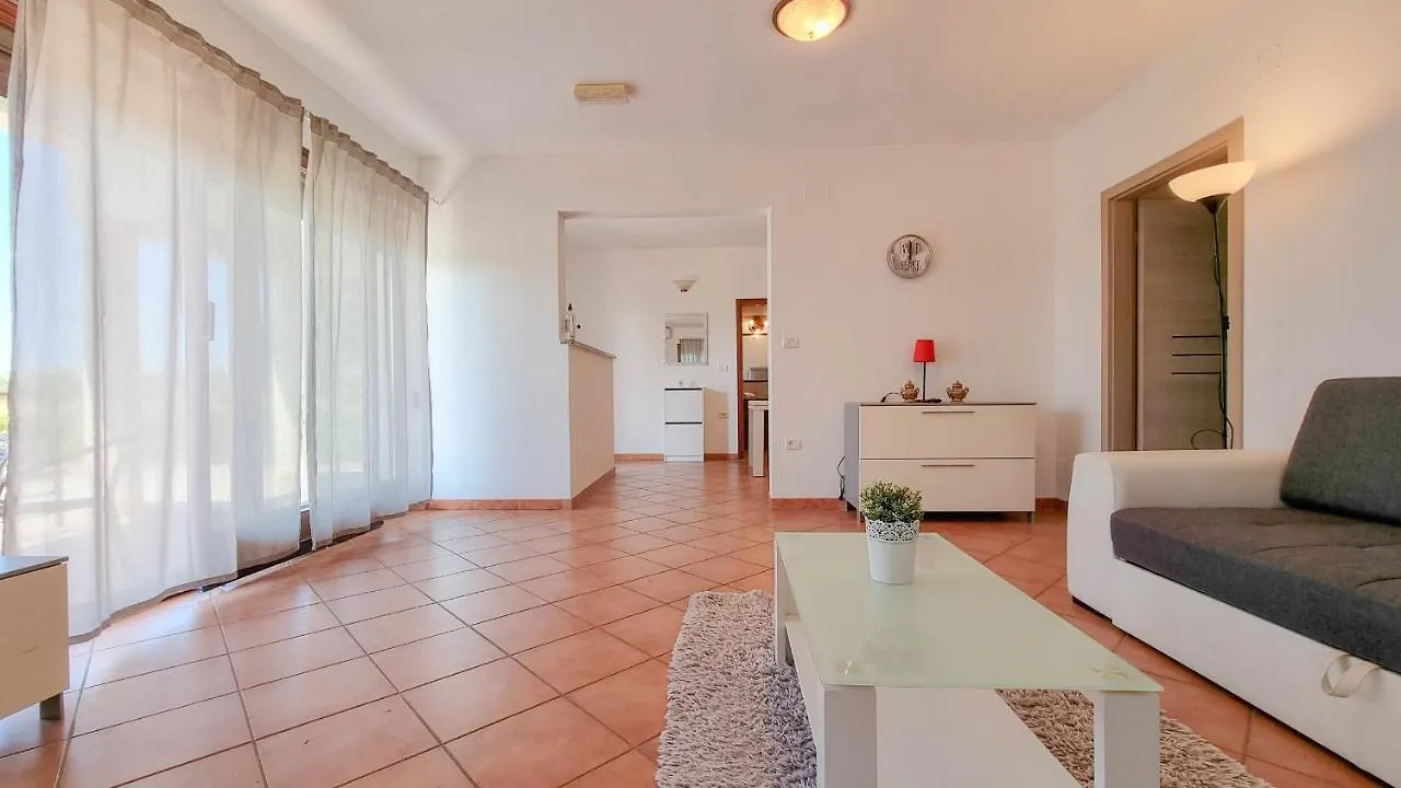 Dani A2+2 Apartment Umag