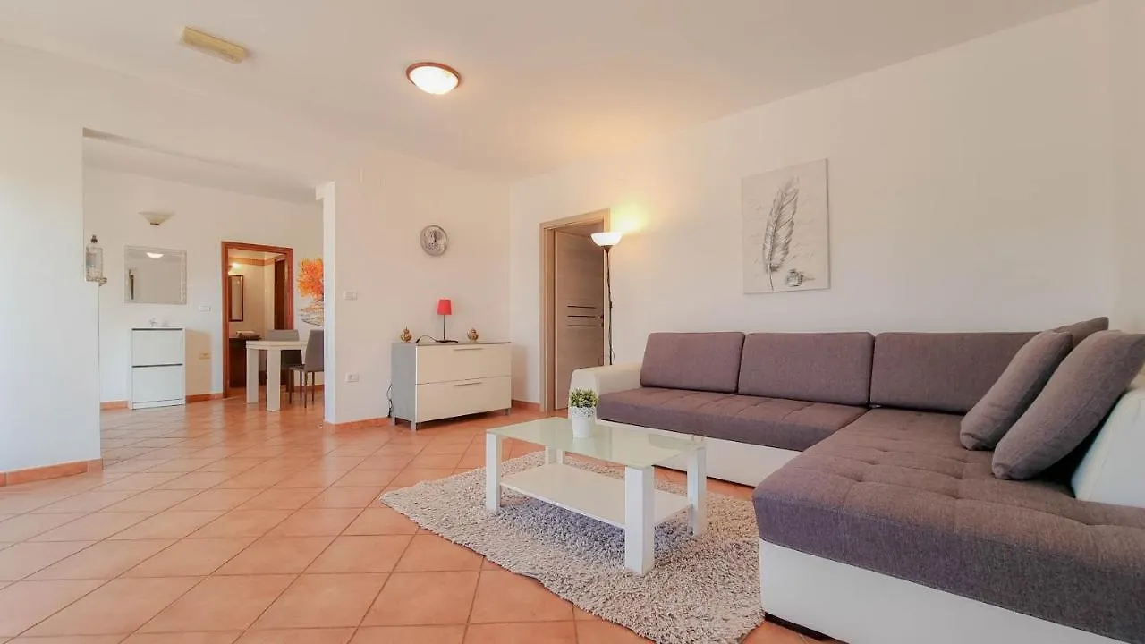 Dani A2+2 Apartment Umag