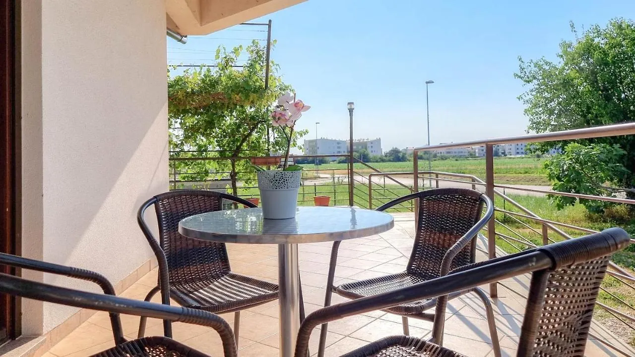 Dani A2+2 Apartment Umag Croatia